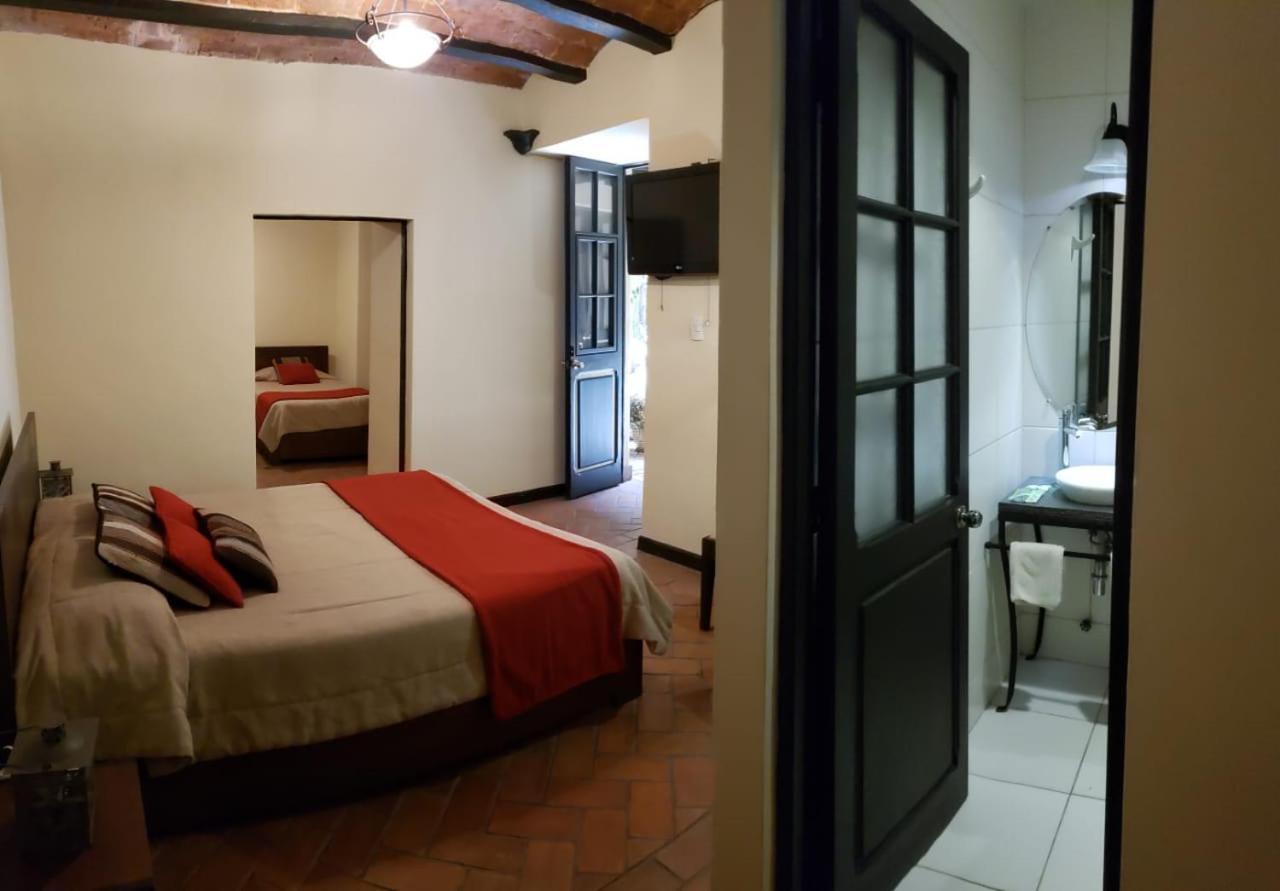 לה פאז Hotel Naira מראה חיצוני תמונה