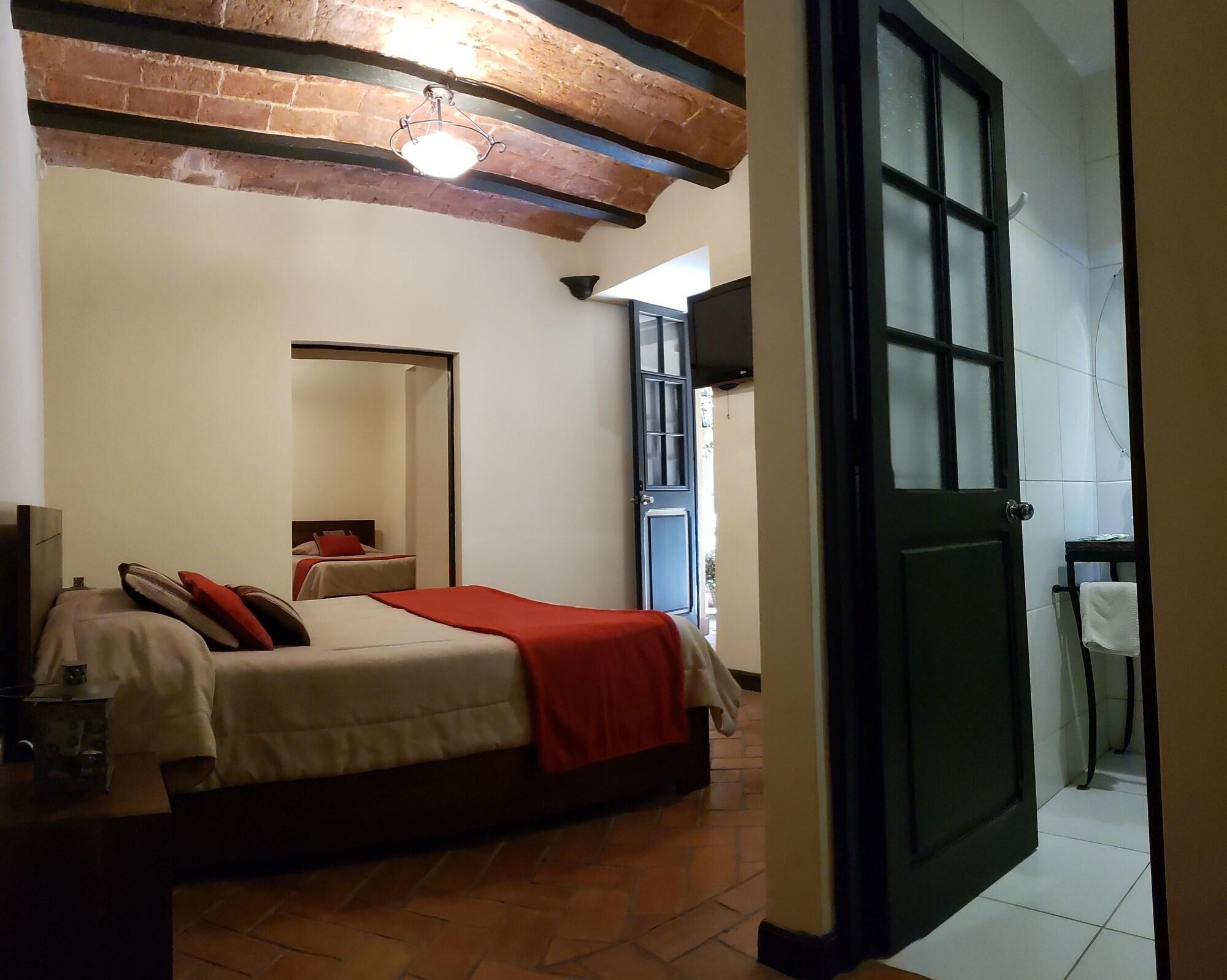 לה פאז Hotel Naira מראה חיצוני תמונה